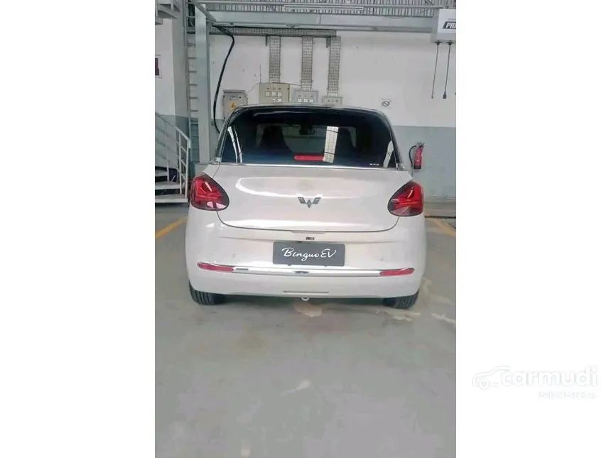 2024 Wuling Binguo EV Premium Range Hatchback