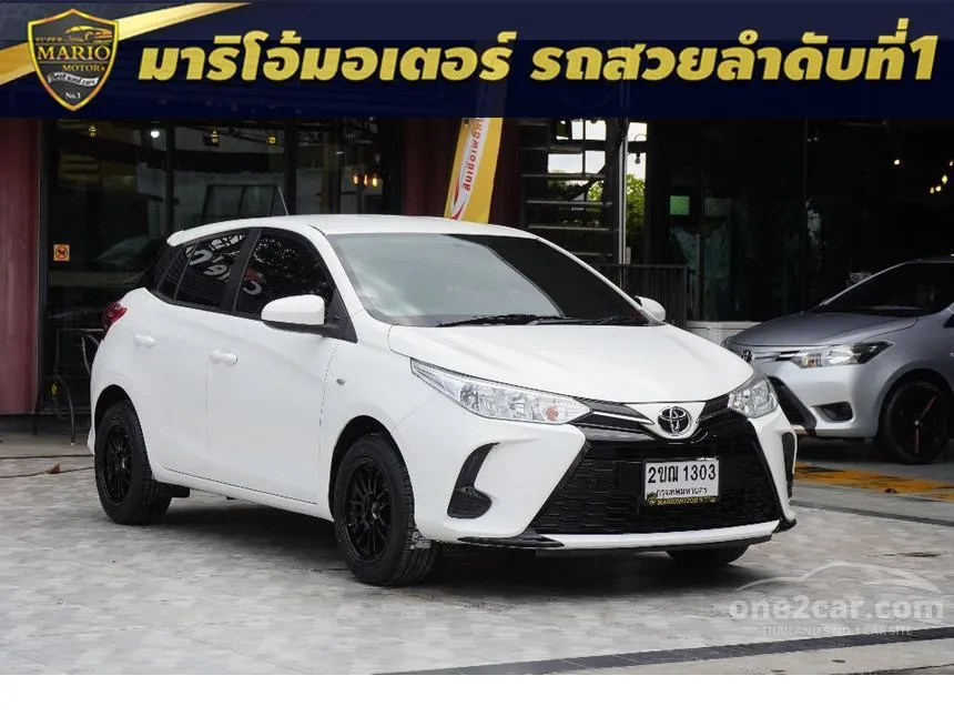 2021 Toyota YARIS Entry Hatchback
