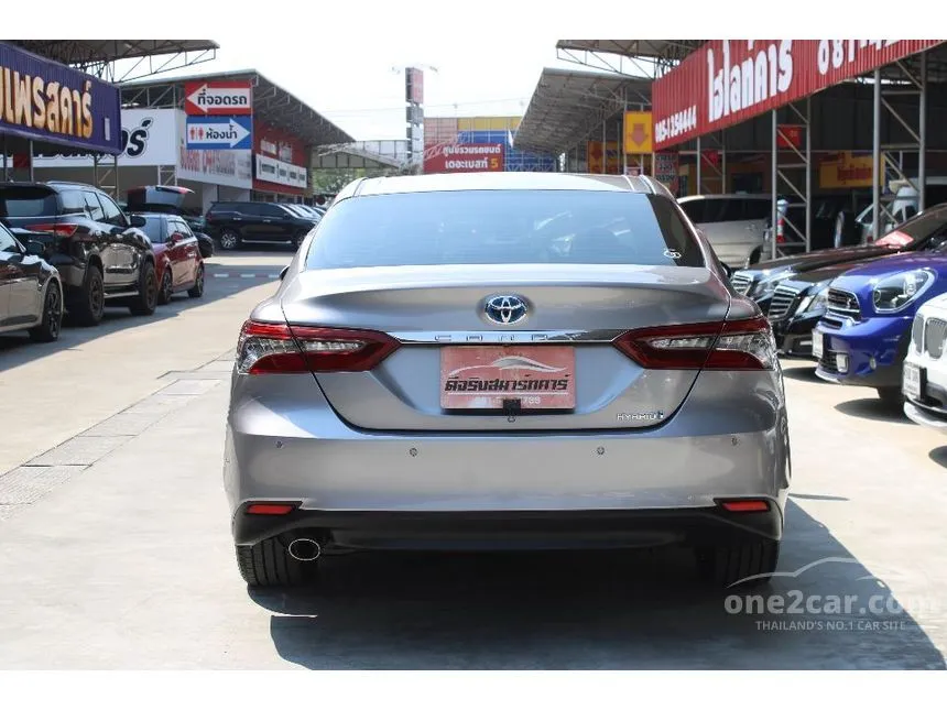 2022 Toyota Camry HEV Premium Sedan