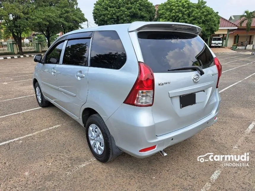 2014 Daihatsu Xenia X STD MPV