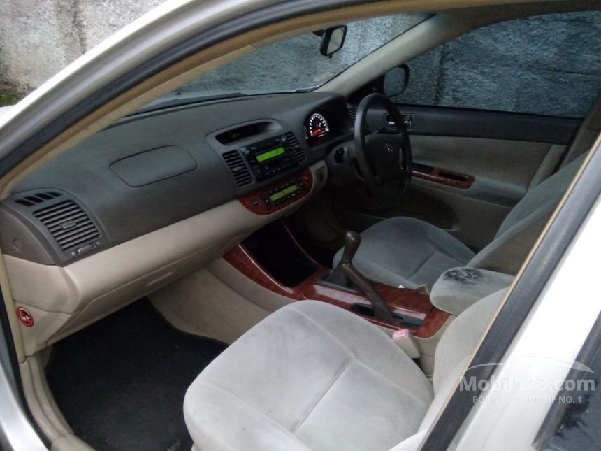 2004 Toyota Camry G Sedan