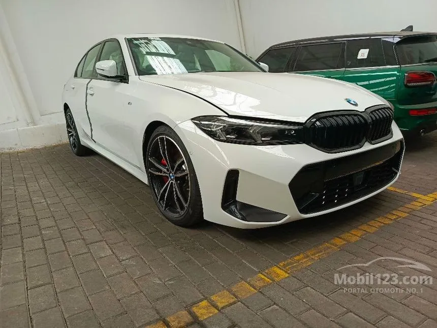 2024 BMW 330i M Sport Pro Sedan