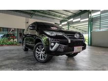 2015 Toyota Fortuner 2.4 (ปี 15-18) V Wagon AT