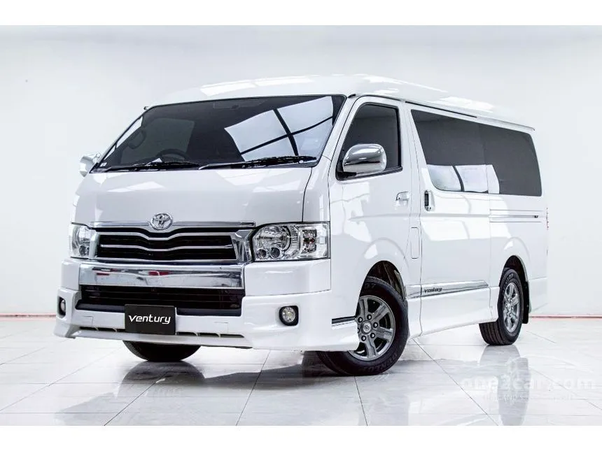 2017 Toyota VENTURY V Van