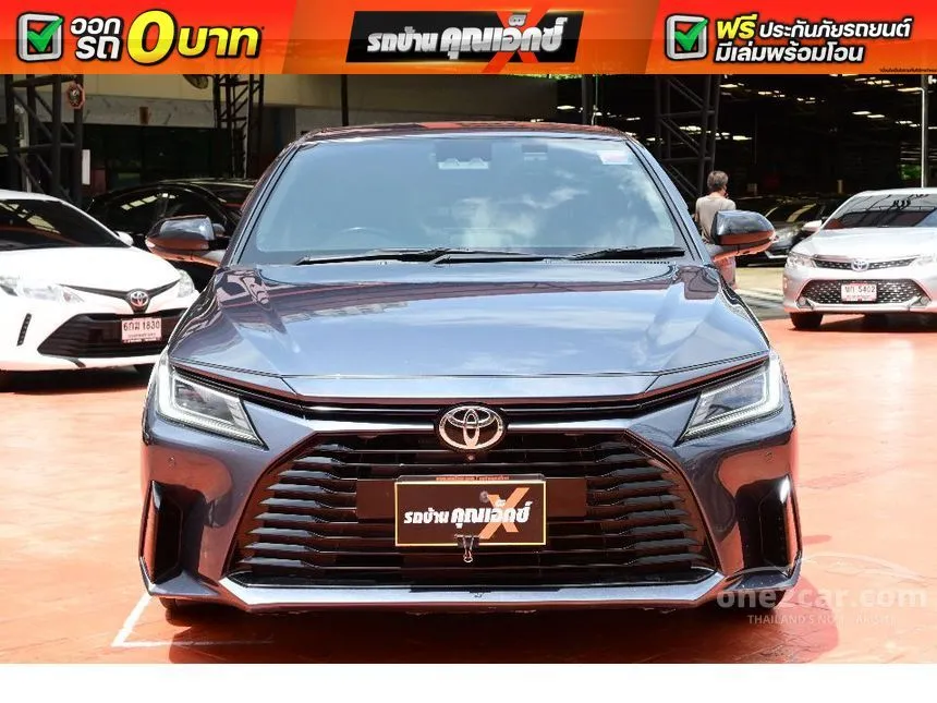 2022 Toyota Yaris Ativ Premium Luxury Sedan