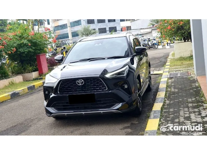 2023 Toyota Yaris Cross S HV with GR Parts Aero Pkg SUV