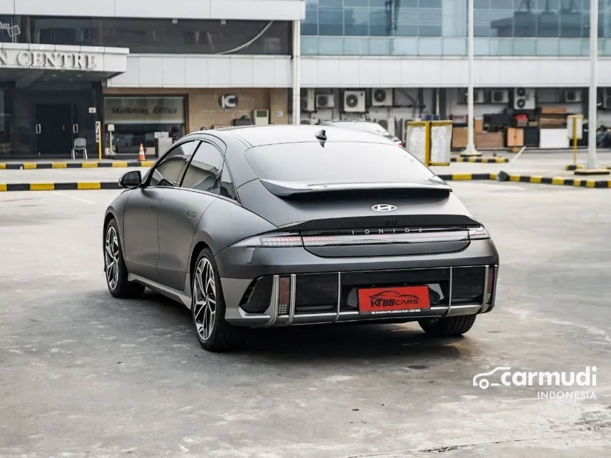 2023 Hyundai IONIQ 6 Signature Long Range Sedan