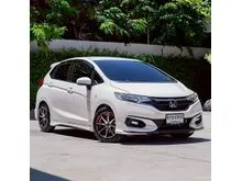 2017 Honda JAZZ 1.5 (ปี 14-22) V+ Hatchback