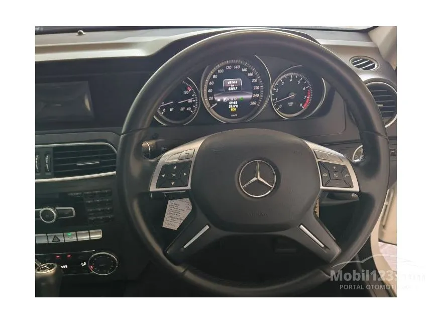 2013 Mercedes-Benz C200 CGI Sedan