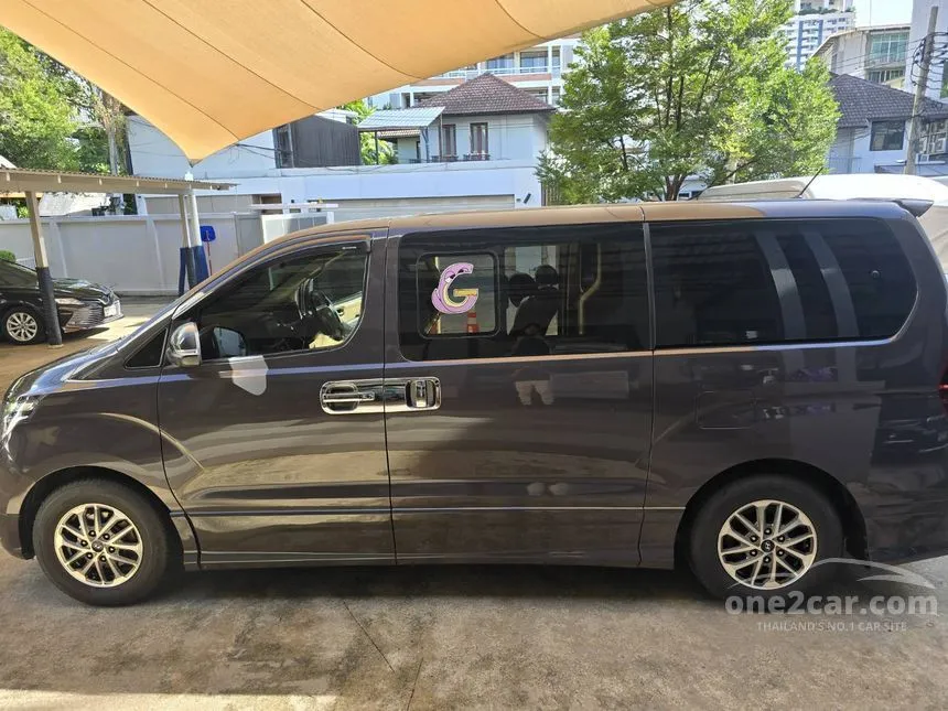 2019 Hyundai H-1 Elite Van