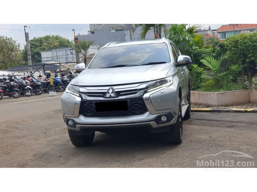 2019 Mitsubishi Pajero Sport Dakar 4X2 SUV