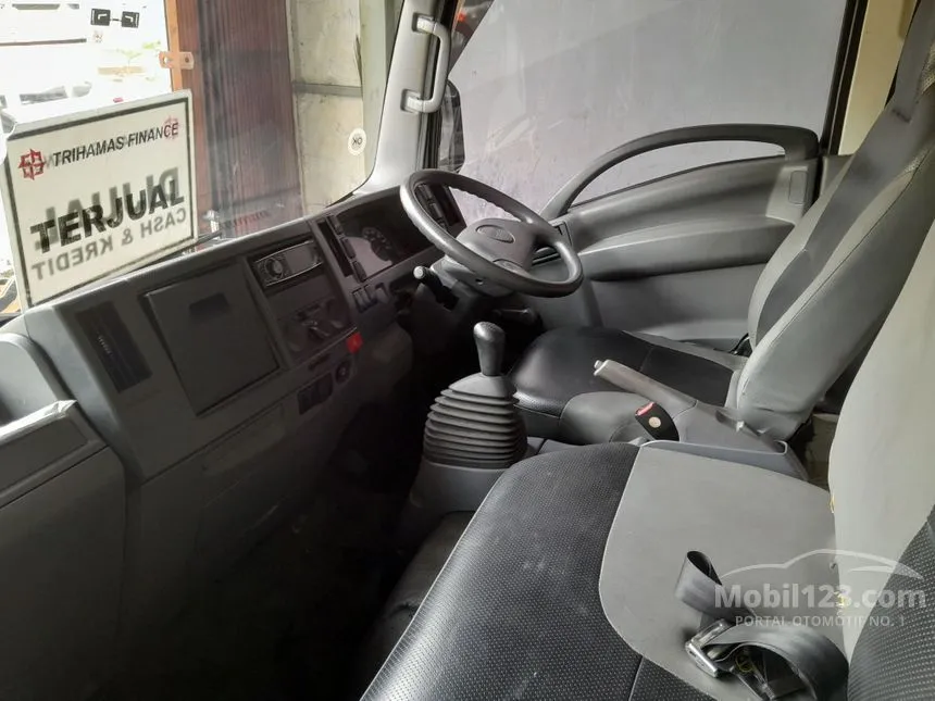 2022 Isuzu Elf NMR L Box Truck