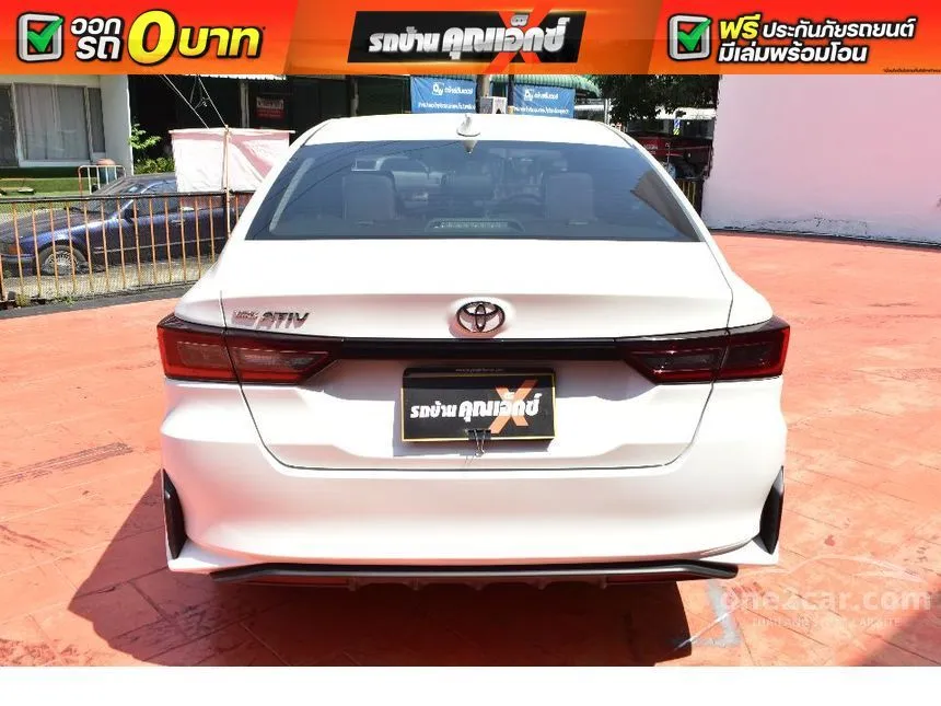 2023 Toyota Yaris Ativ Smart Sedan