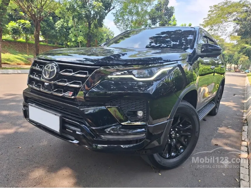2023 Toyota Fortuner GR Sport 4X2 SUV