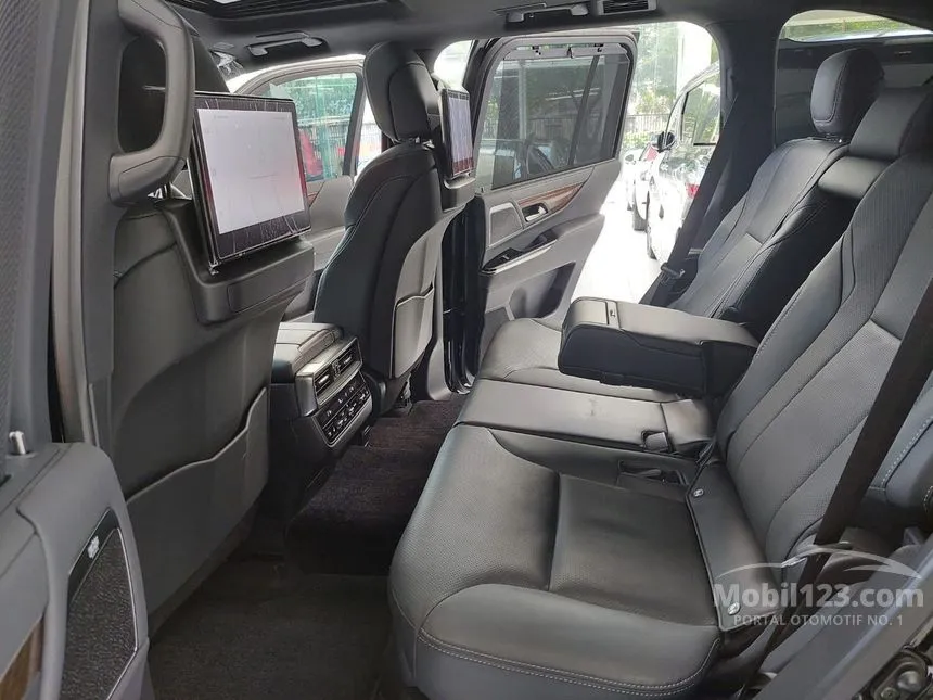 2023 Lexus LX600 Wagon