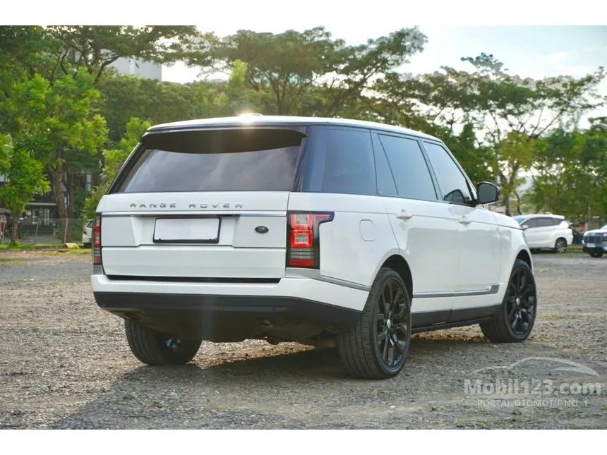 2015 Land Rover Range Rover Vogue SUV