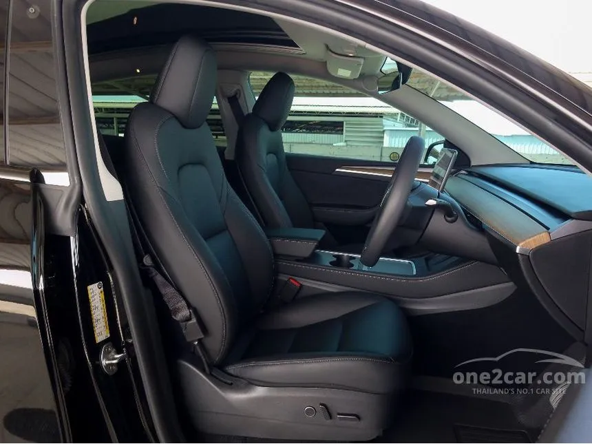 2023 TESLA Model Y Performance SUV