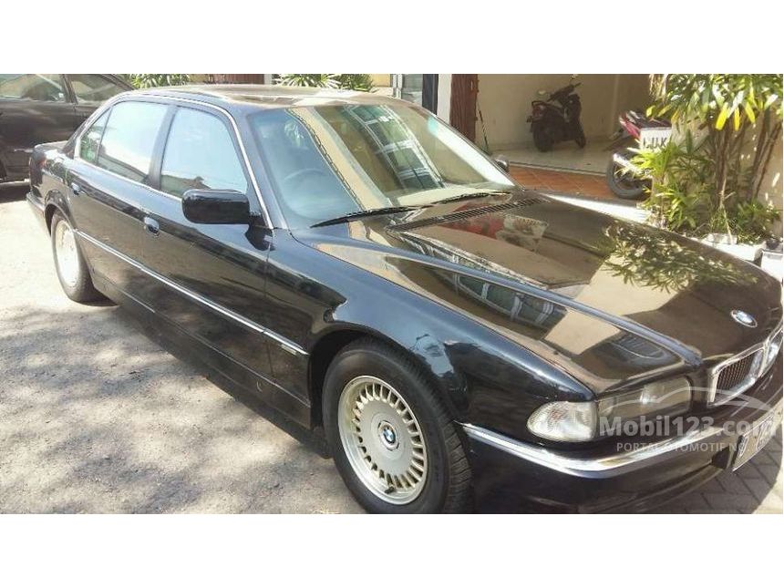 Bmw 735il 1999 года