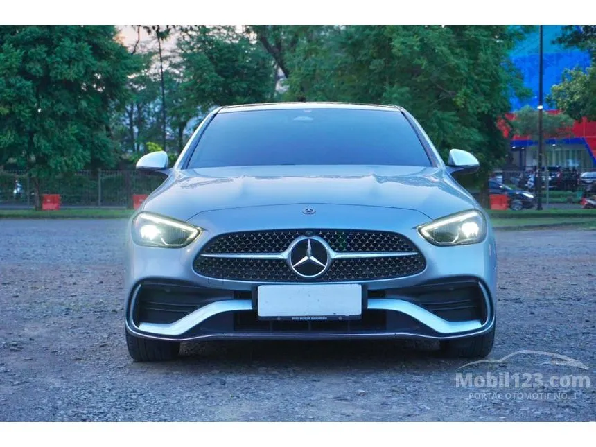 2022 Mercedes-Benz C300 AMG Line Sedan