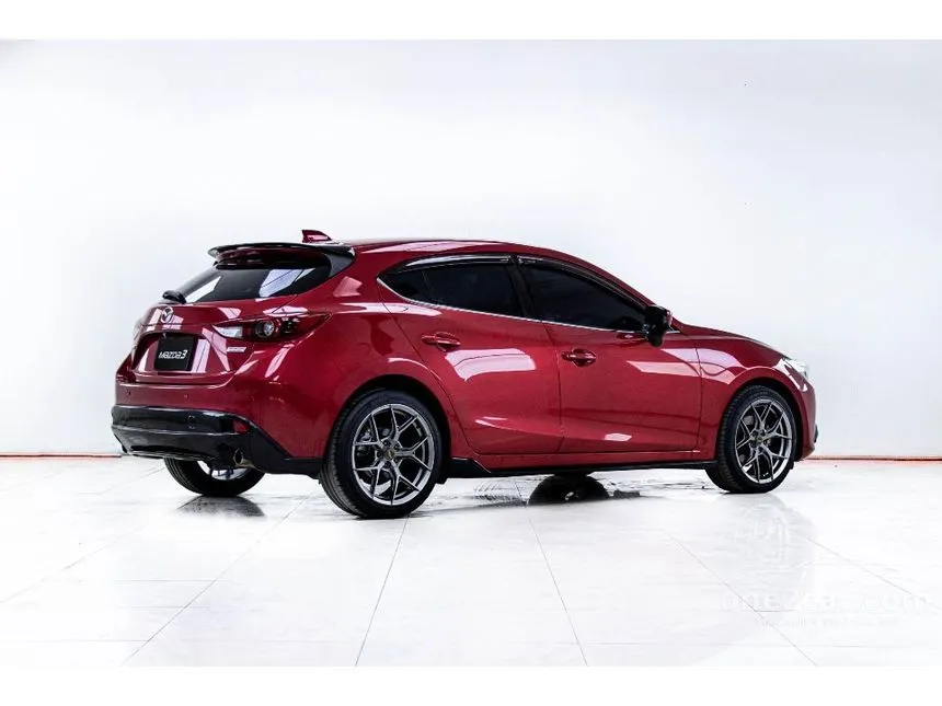 2015 Mazda 3 S Sports Hatchback