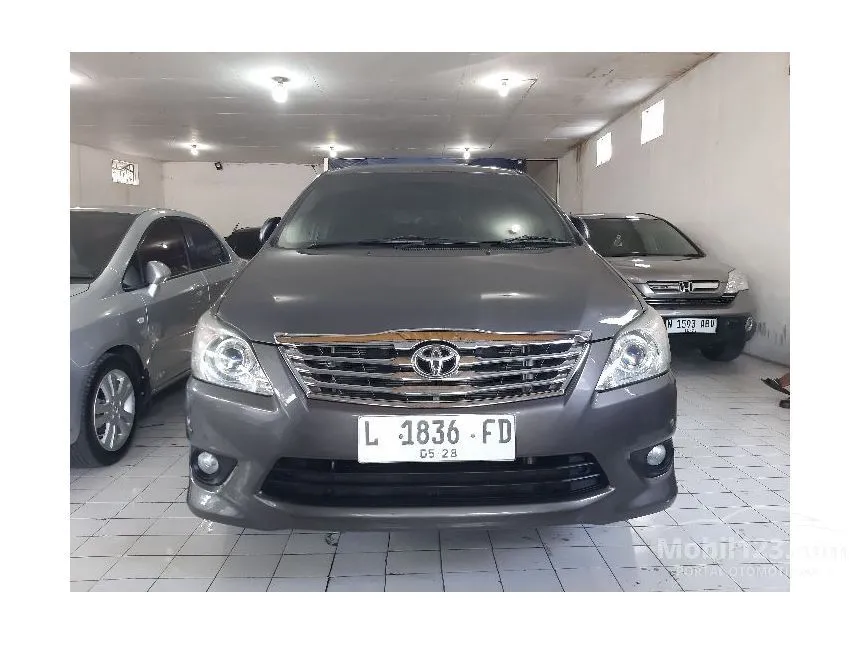 Jual Mobil Toyota Kijang Innova 2013 V 2.5 di Jawa Timur Automatic MPV Abu