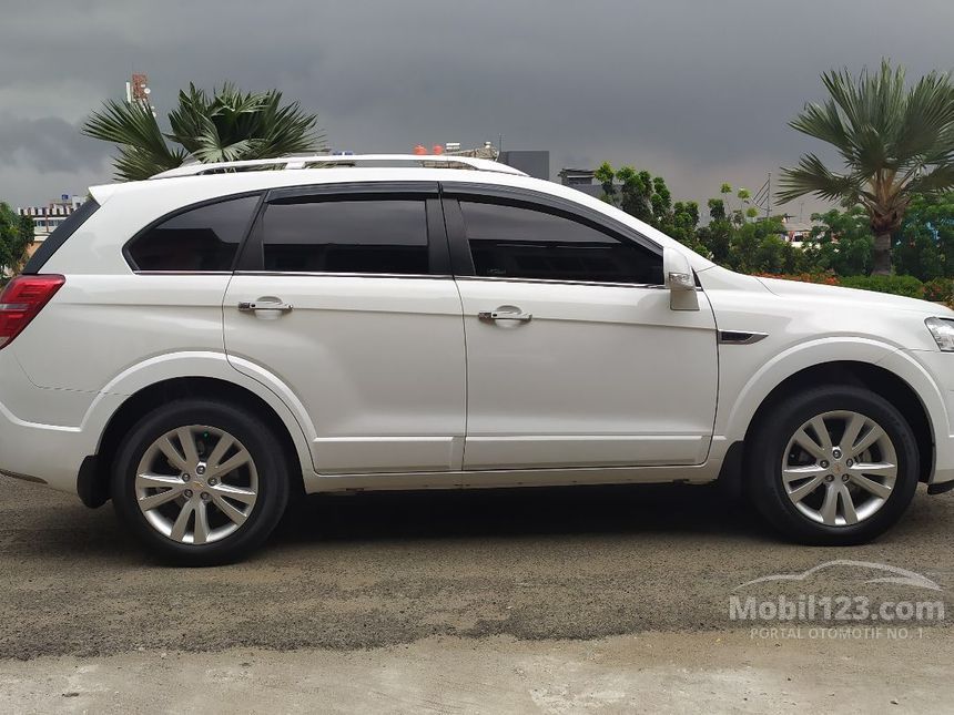 Jual Mobil Chevrolet Captiva 2015 Pearl White 2.0 di DKI Jakarta 