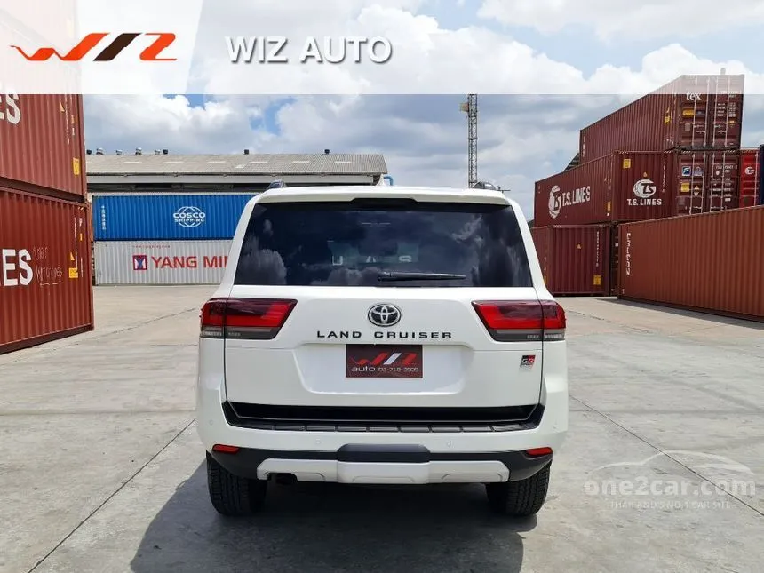 2026 Toyota LAND CRUISER GR Sport SUV
