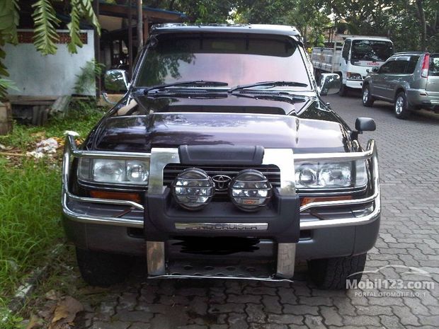  Toyota  Land  Cruiser  Mobil  Bekas Baru dijual di Indonesia 