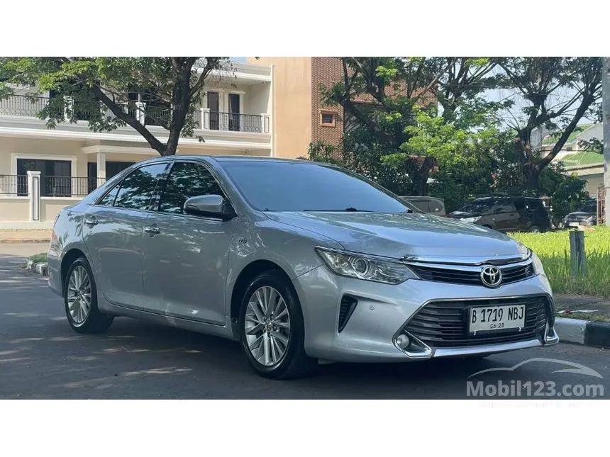 Jual Mobil Toyota Camry 2015 V 2.5 di DKI Jakarta Automatic Sedan Silver Rp 199.000.000