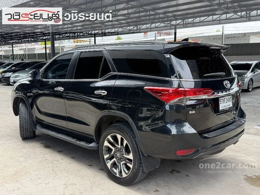 2016 Toyota FORTUNER V SUV