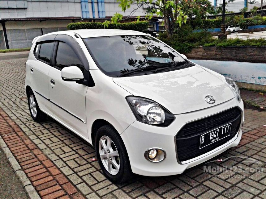 Gambar Mobil Ayla 2015 - Galeri Mobil