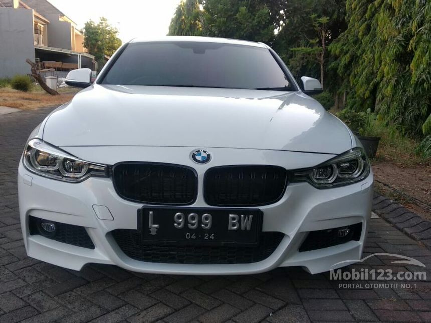 Gambar Mobil Bmw 320i