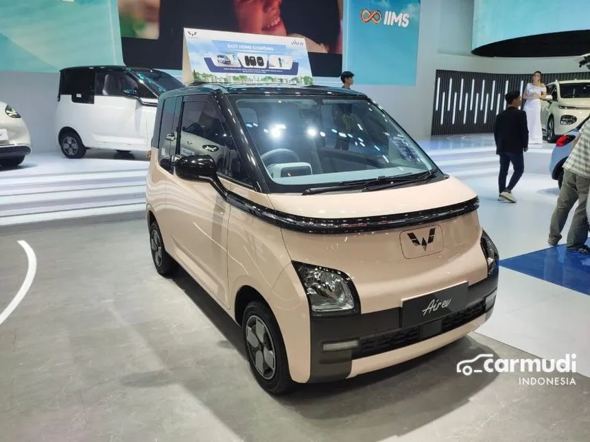 2024 Wuling EV Air ev Standard Range Hatchback