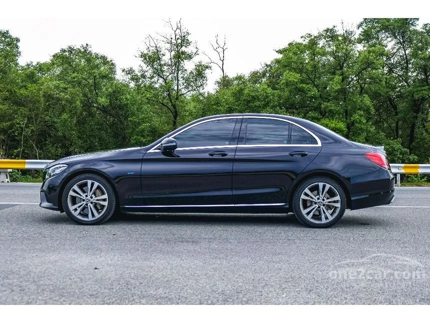 2023 Mercedes-Benz C300 e Avantgarde Sedan