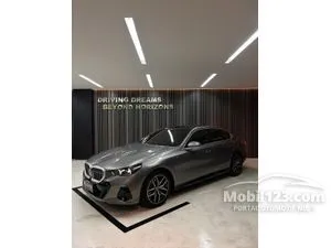 2025 BMW 520i 2.0 M Sport Sedan