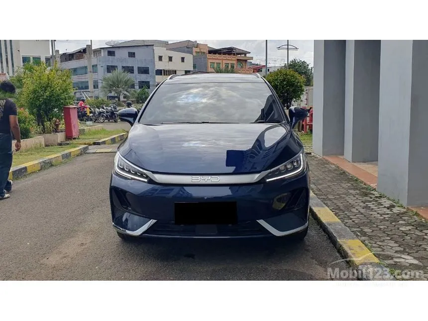 2024 BYD M6 Superior 7 Seater MPV