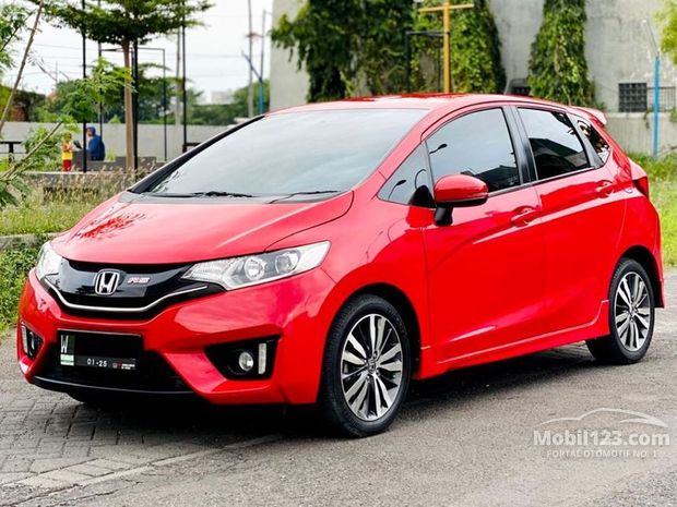 Honda Mobil bekas  dijual di Surabaya Jawa  timur  Indonesia 