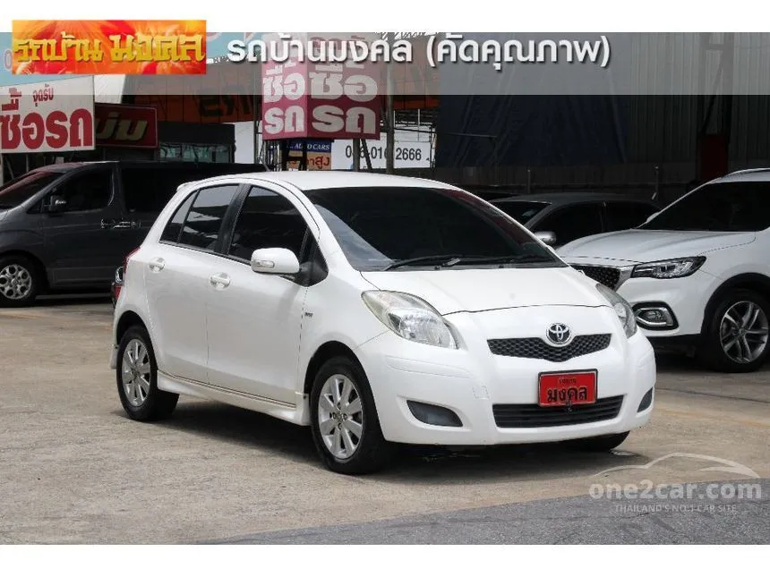 2010 Toyota YARIS E Hatchback