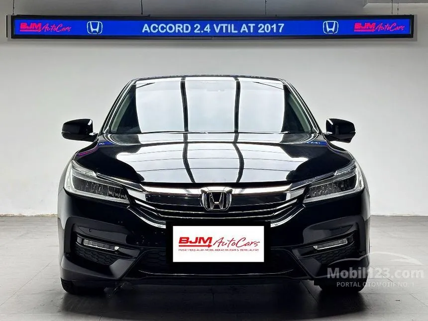 2017 Honda Accord VTi-L Sedan