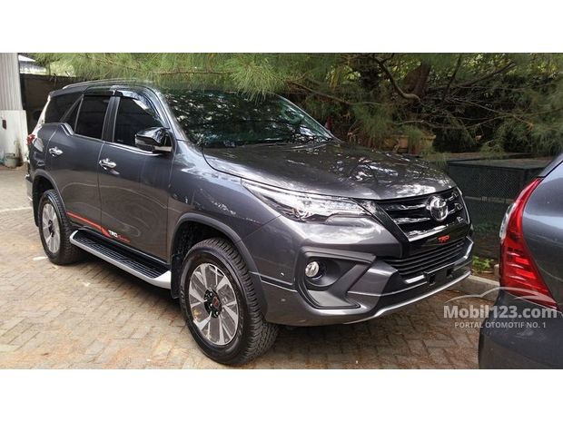 Toyota Fortuner Mobil baru dijual di Indonesia - Dari 3 