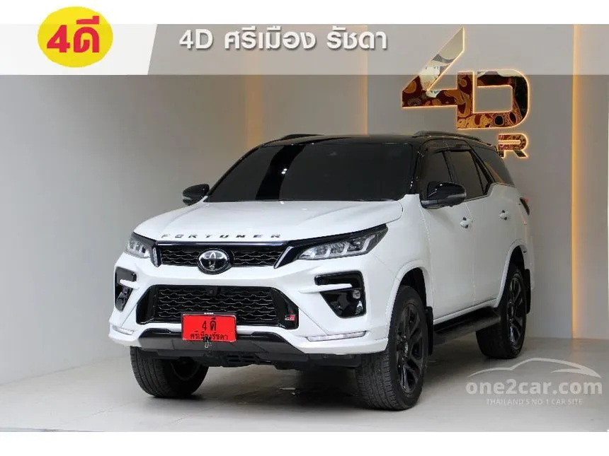 2023 Toyota FORTUNER GR Sport (Black Top) SUV