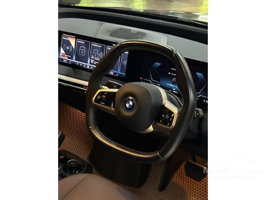 2024 BMW iX xDrive40 Sport SUV