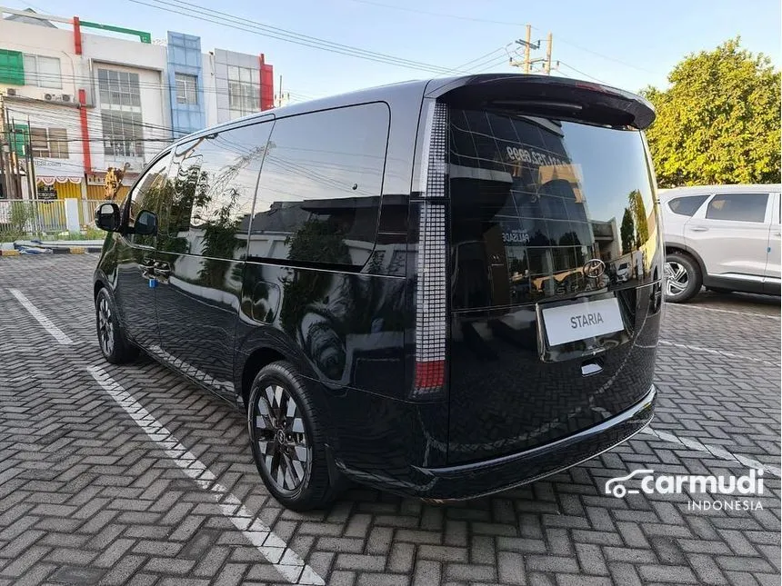 2024 Hyundai Staria Signature 7 Wagon