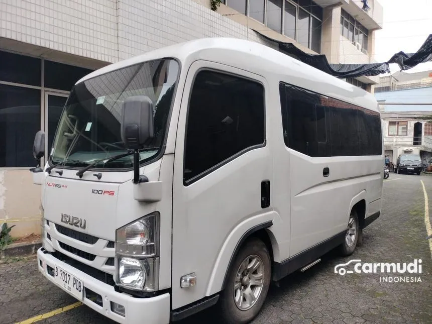 2022 Isuzu Elf NLR Truck