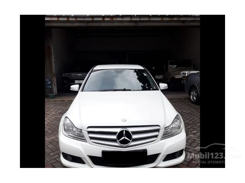 2012 Mercedes-Benz C200 CGI Sedan