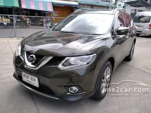 2015 Nissan X-Trail 2.5 (ปี 14-17) V 4WD SUV AT