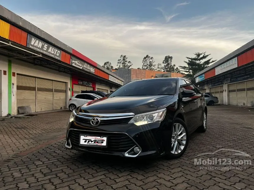 2018 Toyota Camry V Sedan