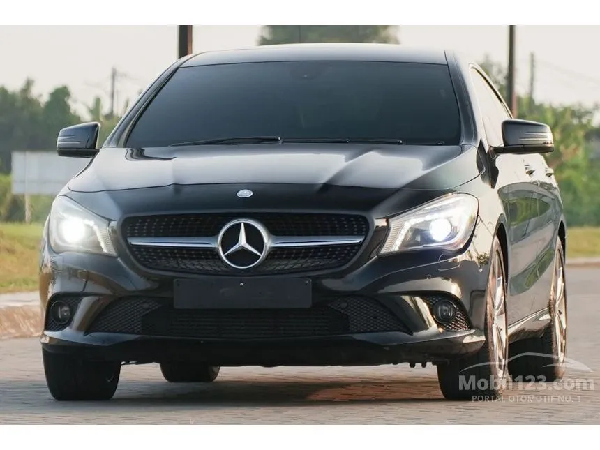 2014 Mercedes-Benz CLA200 Urban Coupe