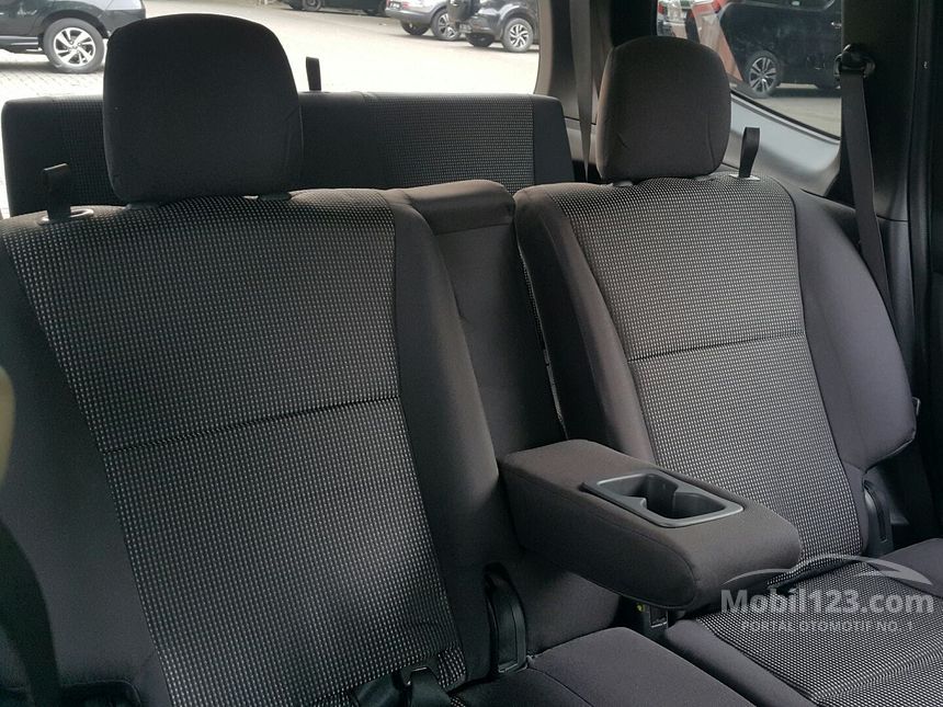 Jual Mobil Nissan Grand Livina 2012 SV 