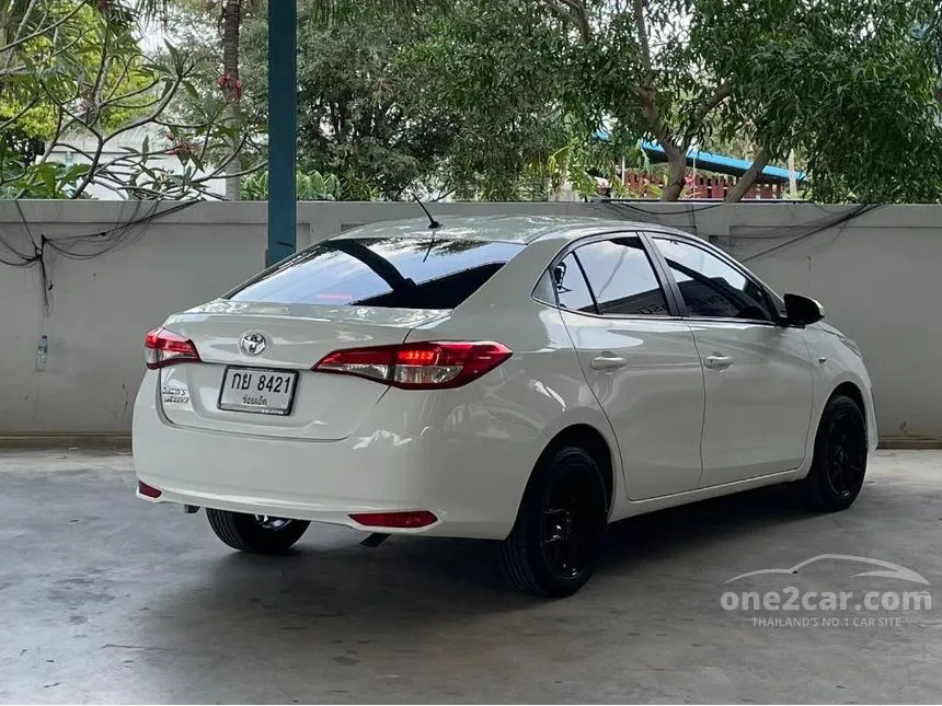 2020 Toyota Yaris Ativ J Sedan